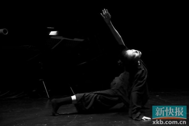 《弄影》广州首演 人工智能拓荒的音乐表演是怎样的？