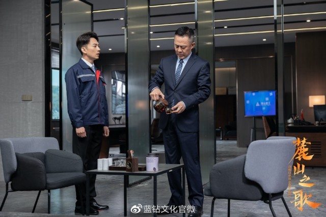 《麓山之歌》播出过半收视领跑 杨烁侯勇焦俊艳演绎“烫嘴”台词