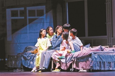 谭维维深情演绎张桂梅