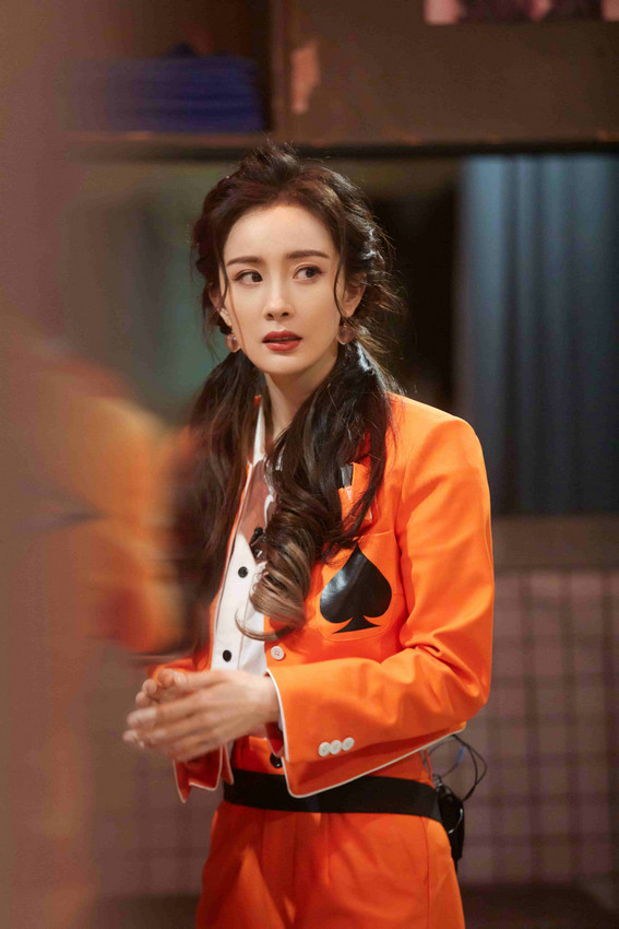 《密逃4》杨幂黄明昊为NPC理发全程爆笑