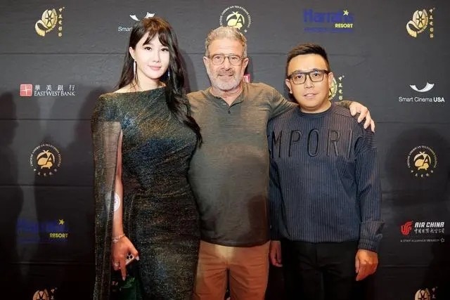 孟瑶应邀担当中美电影节颁奖嘉宾 强势转战国际市场