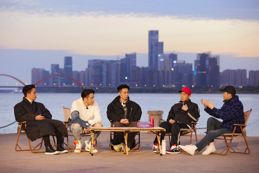 《大湾仔的夜》第二季热播 全员首次合唱