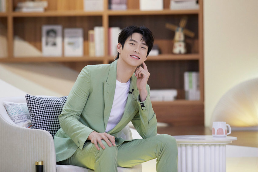 《我在你的未来吗》娜扎徐梦桃分享感情见识