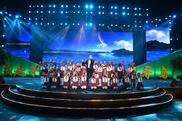 平安现身公益活动再唱《圆梦》《我爱你中国》