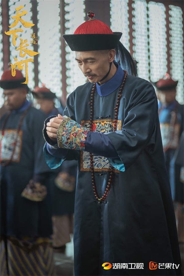 公磊《天下长河》热播 演技出挑 纳兰明珠引发超高讨论度