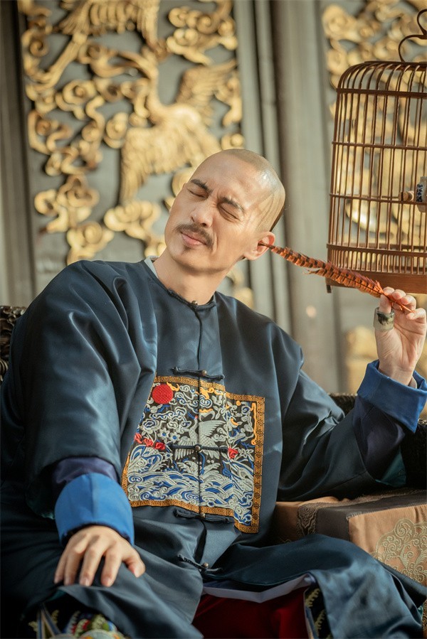 公磊《天下长河》热播 演技出挑 纳兰明珠引发超高讨论度