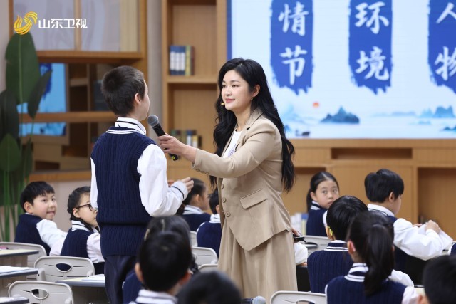 一个字的两处用法《超级语文课》带你解锁人物密码