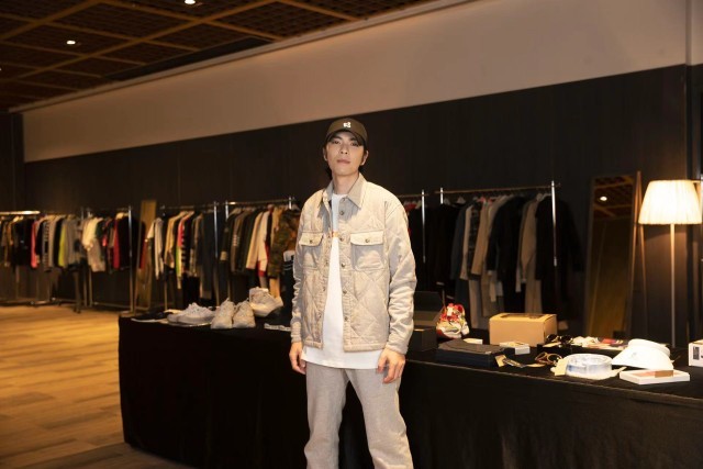 萧敬腾举办生日公益义卖