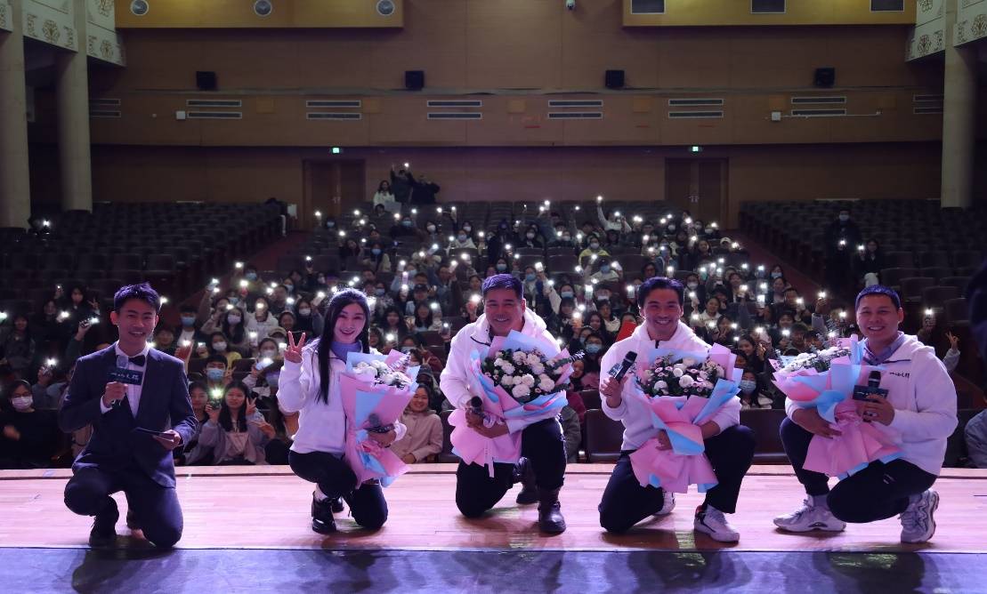电影《一山之隔》走进中央民族大学 同学有笑有泪反响热烈