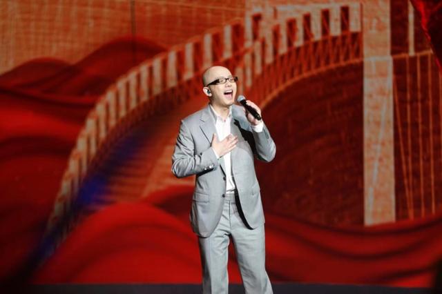 平安献唱《今夜无人入睡》《我爱你中国》