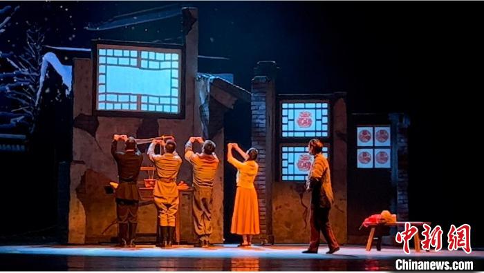 辽宁杂技剧《先声》以杂武艺术演绎红色故事