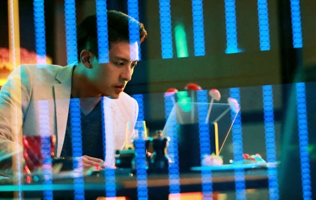 孙艺洲。本原：《坚如磐石》剧照