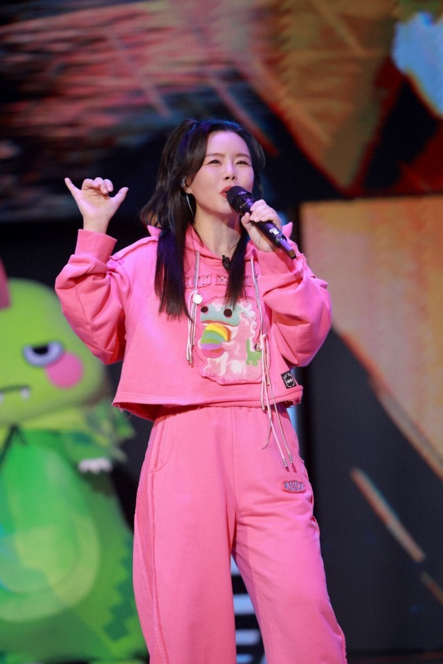 《找到你的声音》从令人惊叹最先追更 龚琳娜携手10后进入跨年时间！