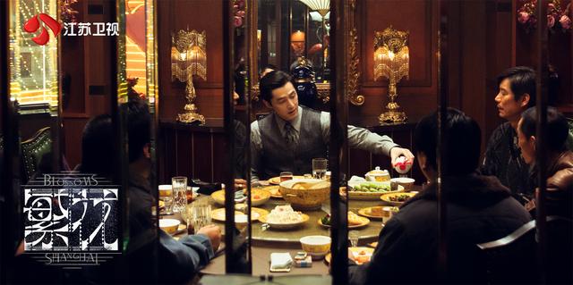 胡歌忆《繁花》：初次见王家卫很紧张，差点一人饰三角