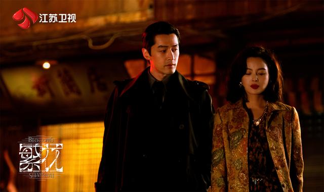 胡歌忆《繁花》：初次见王家卫很紧张，差点一人饰三角