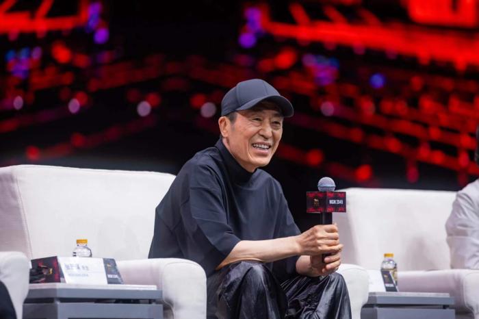 传统非遗对话高科技 张艺谋打造新秀《MGM 2049》