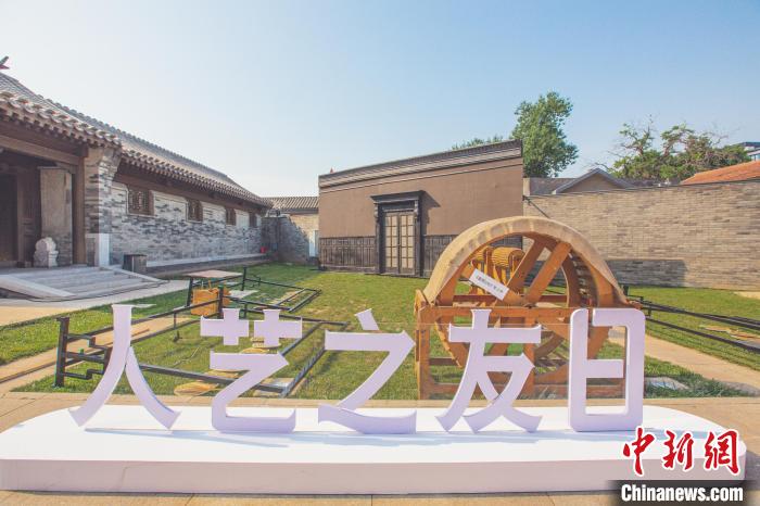 2024“人艺之友日”：相大抵北京人艺 点亮“戏剧之城”