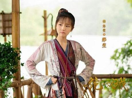 镜双城热播起底苏摹身边的新二号人物真岚