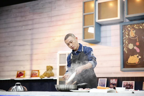 聂远为爱下厨父爱如山不愿错过女儿成长瞬间