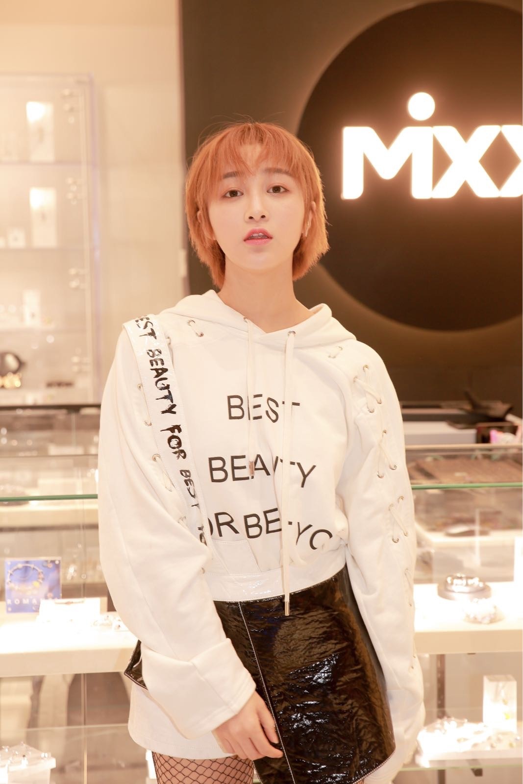 g小调进行曲团宠曾丽瑶上线俏皮可人