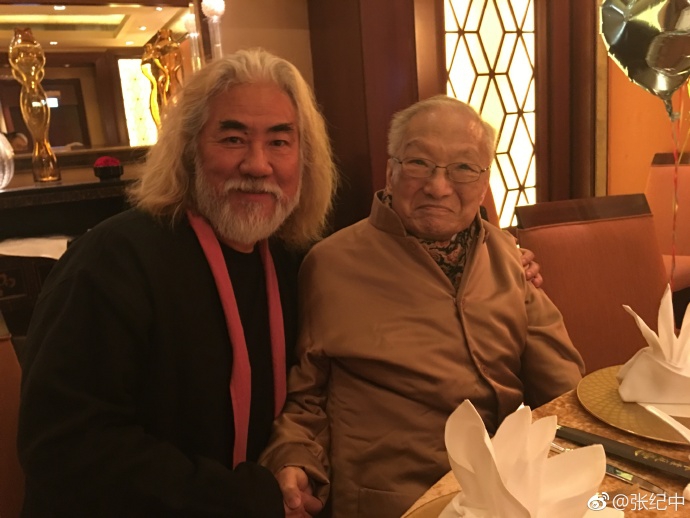 张纪中长文缅怀金庸:先生不会走远 武侠永存世