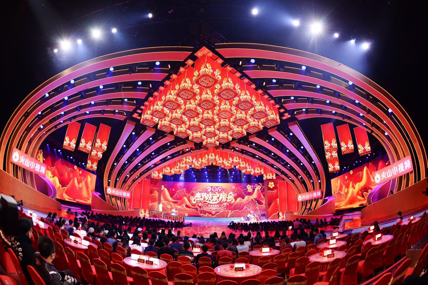 北京台春晚走心更动情阵容亮眼群星将跨界进行到底