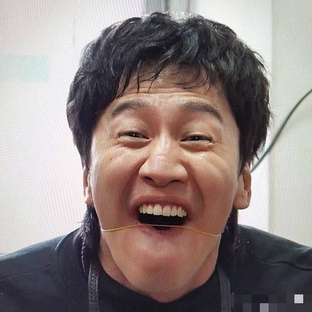 韩国搞笑男演员李光洙图片