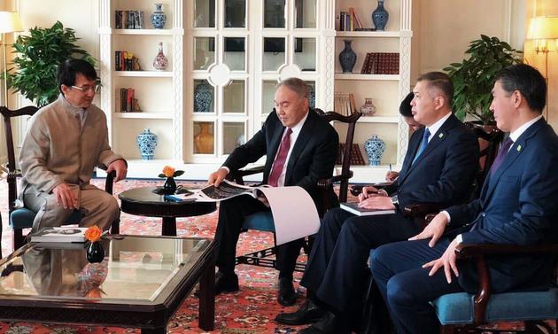 成龙推新片取景哈萨克斯坦 电影促进中哈文化交流