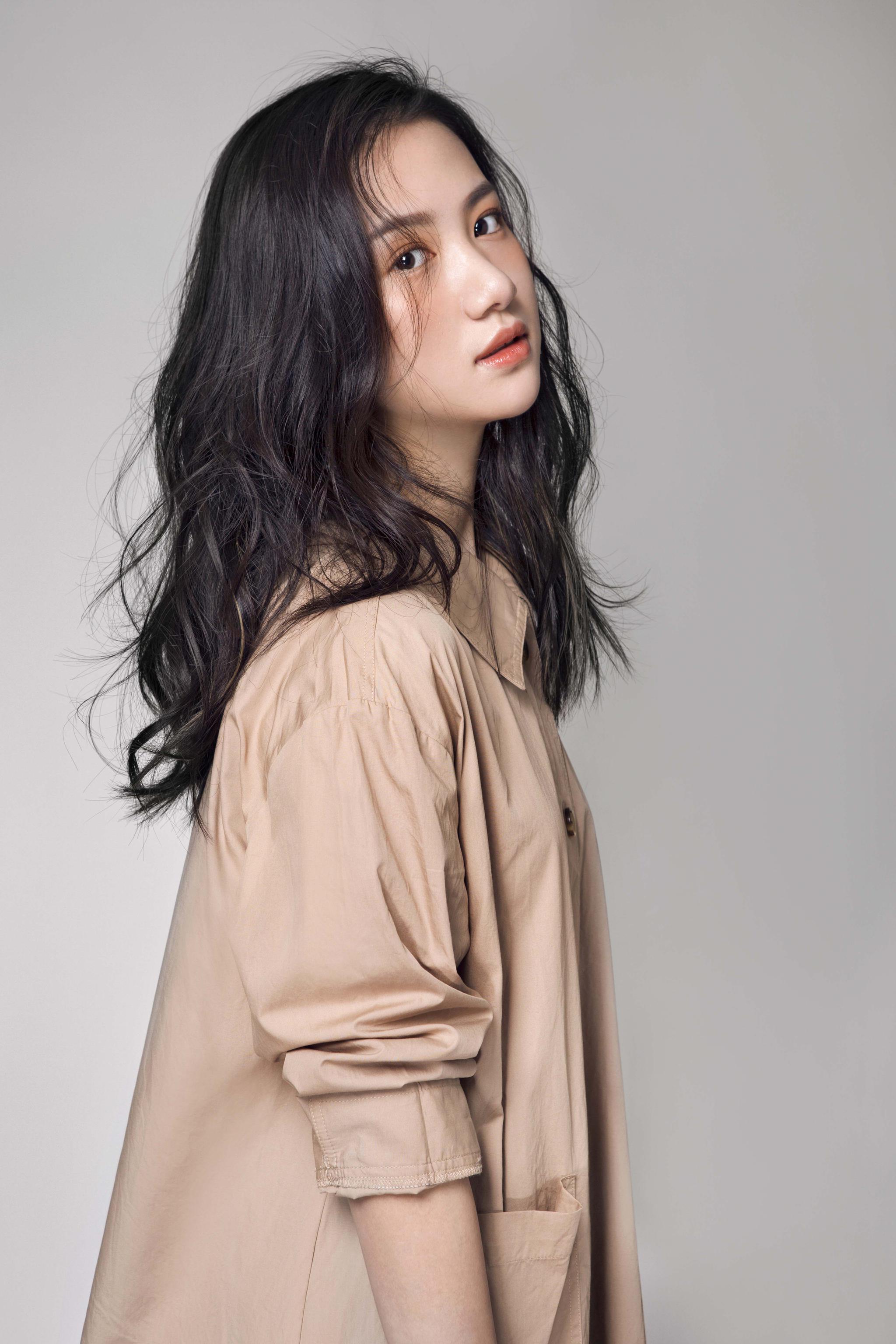 大约在冬季新人演员胡子轩以舞动人