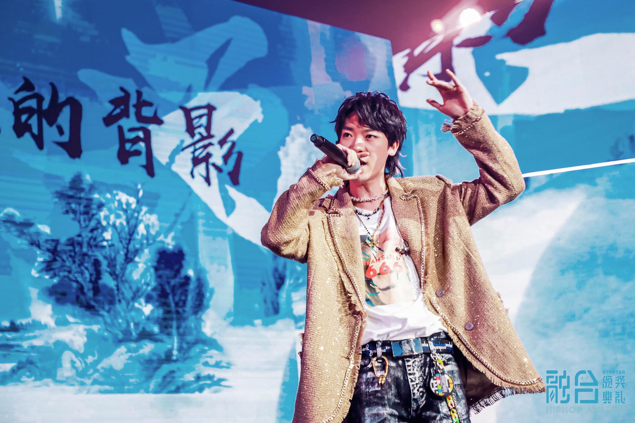 福克斯新歌首唱刺猬兄弟喜提多奖收获颇丰