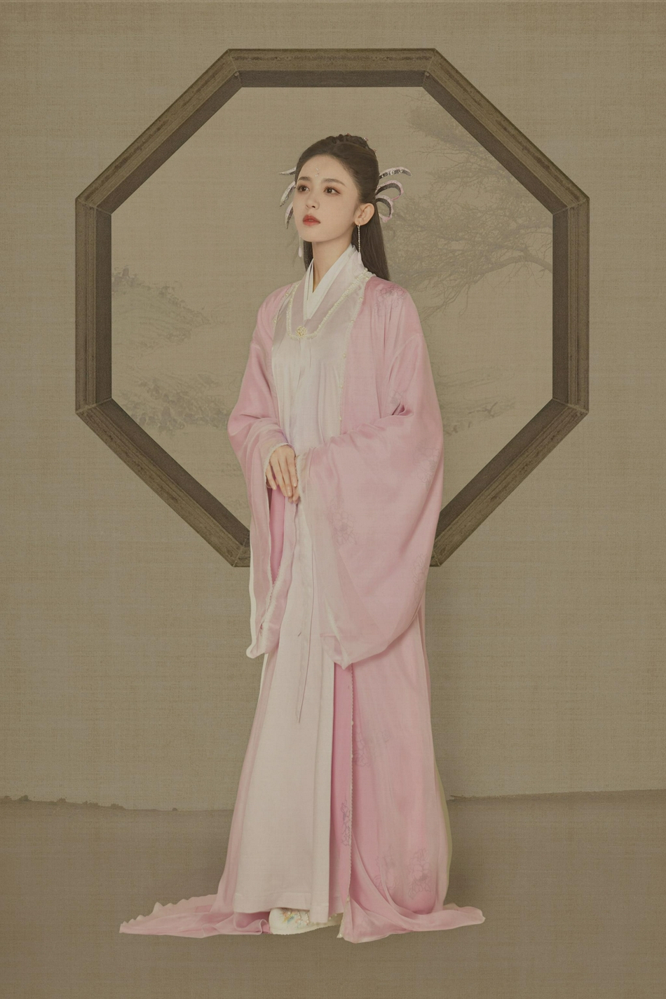 娜扎周芷若扮相惊艳 化身古典美人韵味十足