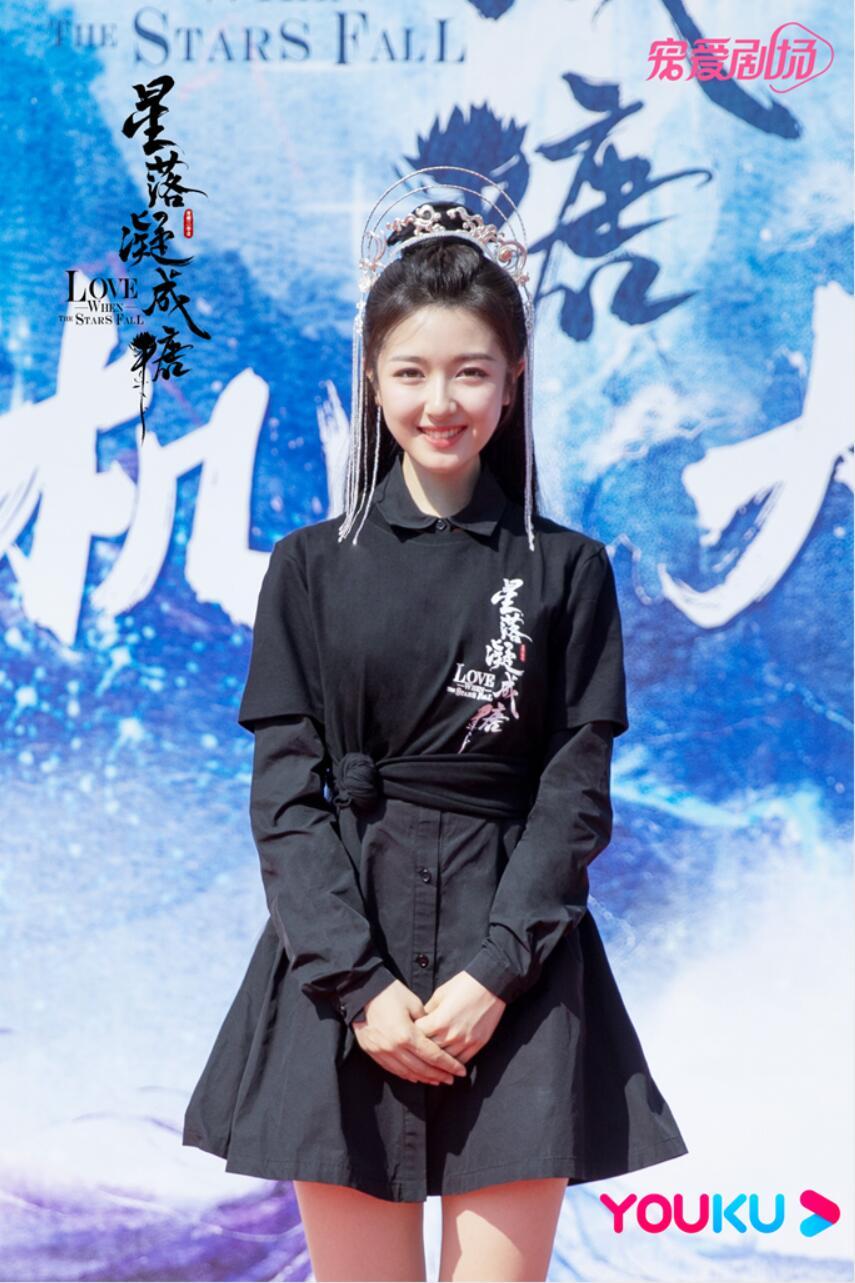 2李兰迪饰夜昙.jpg 2李兰迪饰夜昙.jpg