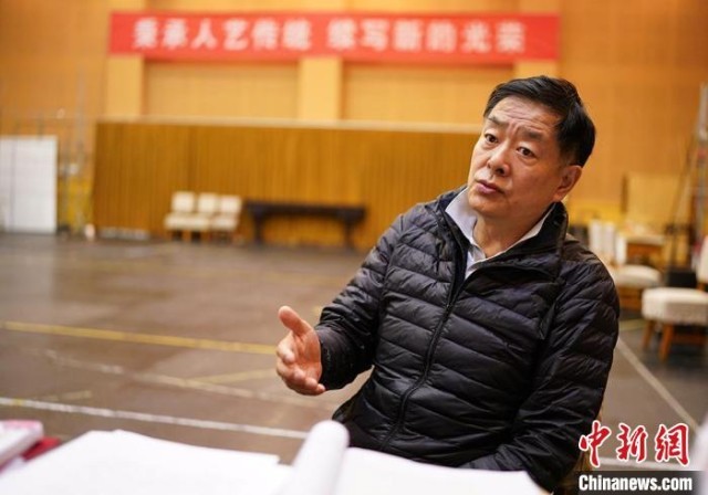 濮存昕在《正红旗下》中扮演老舍 史春阳 摄
