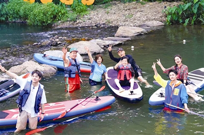 呈现三代人温情与欢乐 真人秀《搞笑艺家人》开播