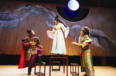 莎翁经典穿越大唐广府 粤语话剧《元宵》津门首演