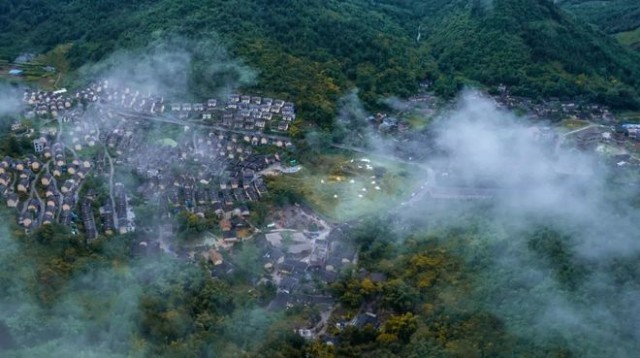 《一起出发，“春”不“晚”》与贵州黔南共绘文旅新画卷
